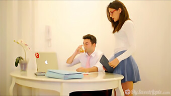 Relaxed Italian Administrative Assistant Indulges In Outdoor Pleasure On Her First Day